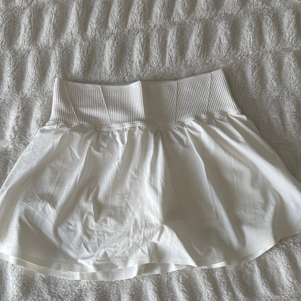 Aerie Skort